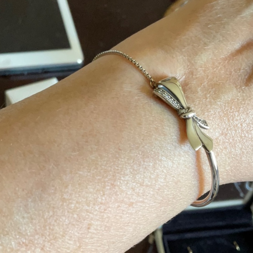 Pandora bow bracelet